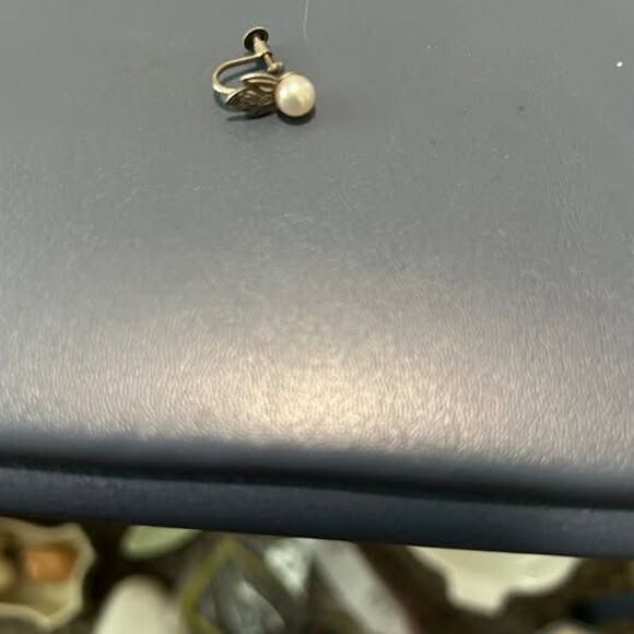 Vintage silver necklace and earring set - Picture 4 of 10